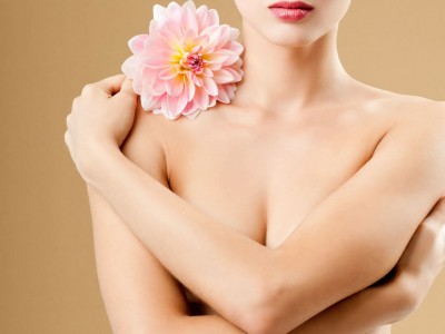 Как правильно ухаживать за женской грудью?
